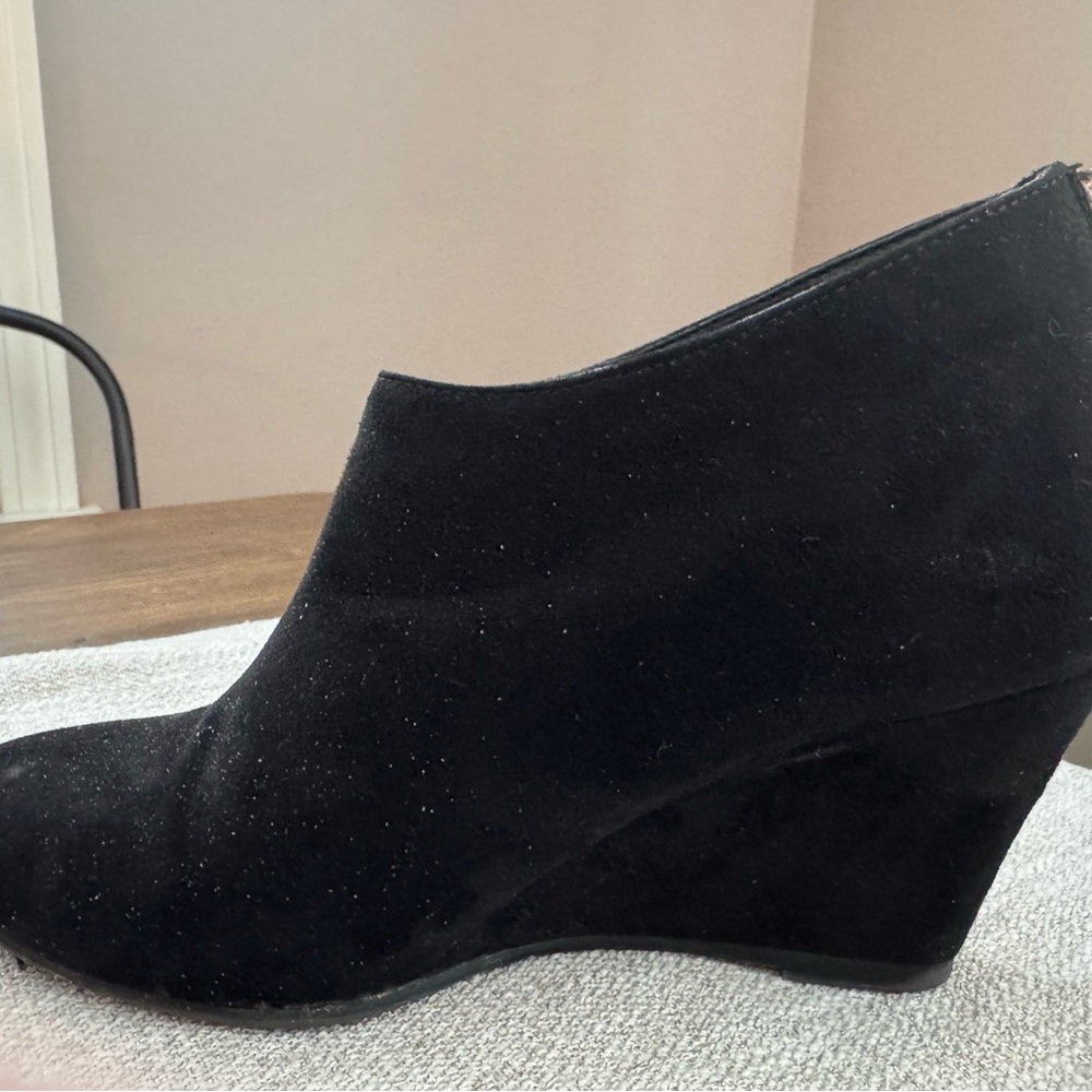 Wedge booties